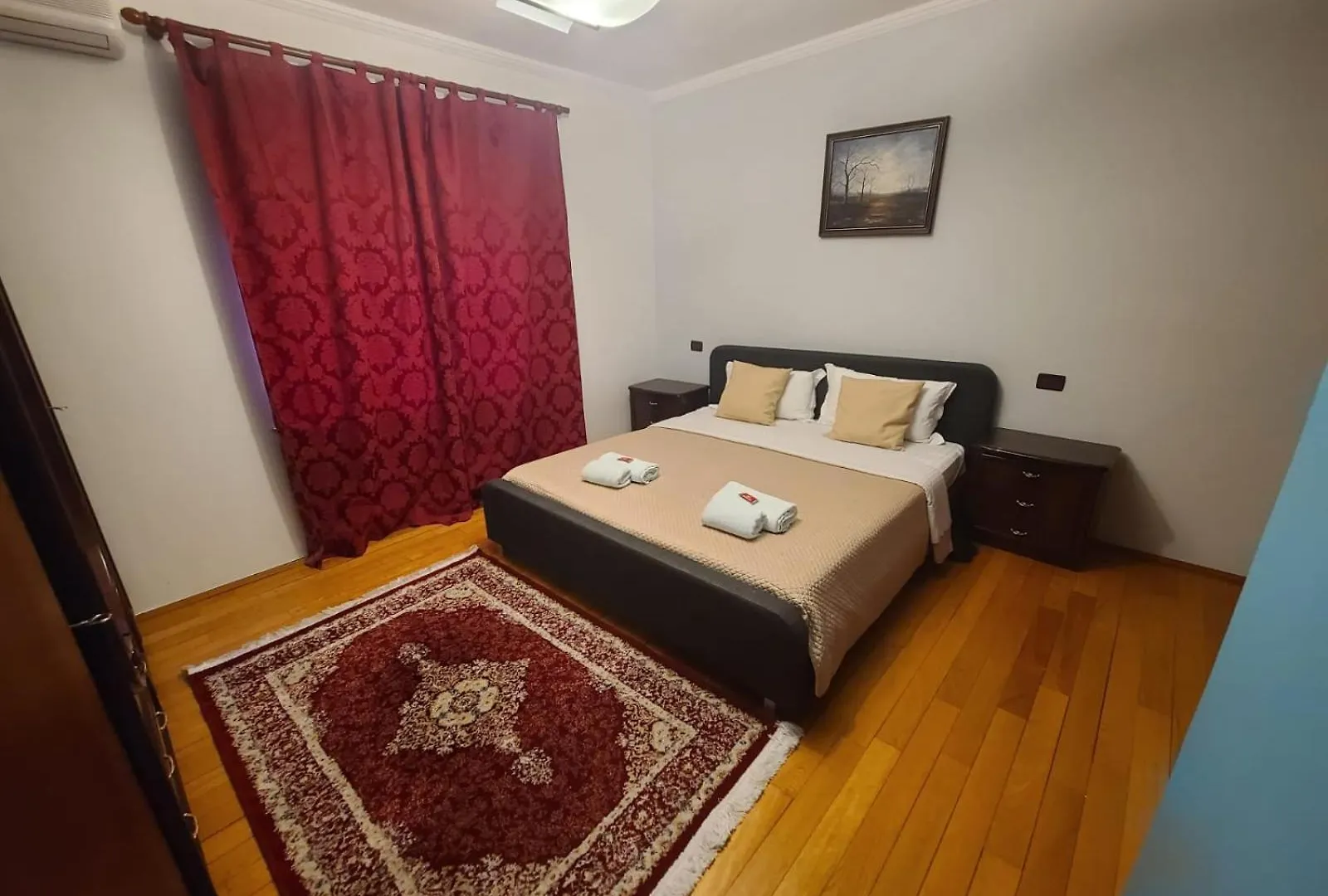 Centre Vila Tirana 0*,  Albania