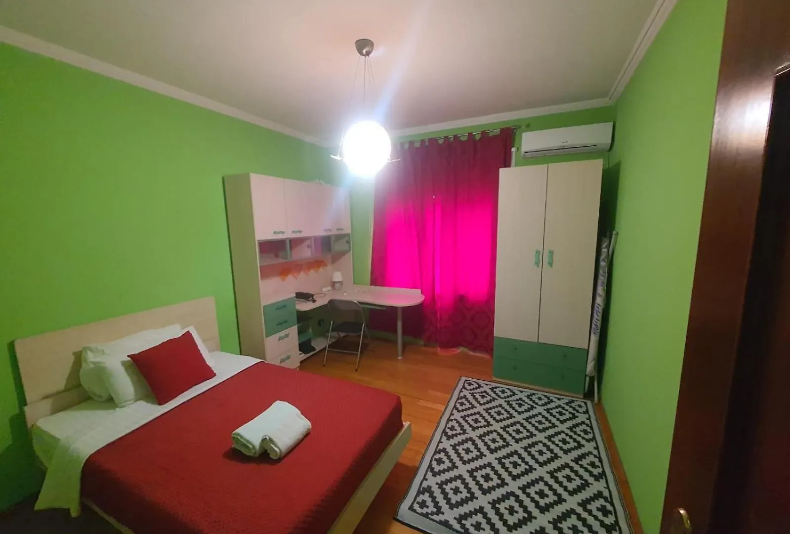 Centre Vila Tirana